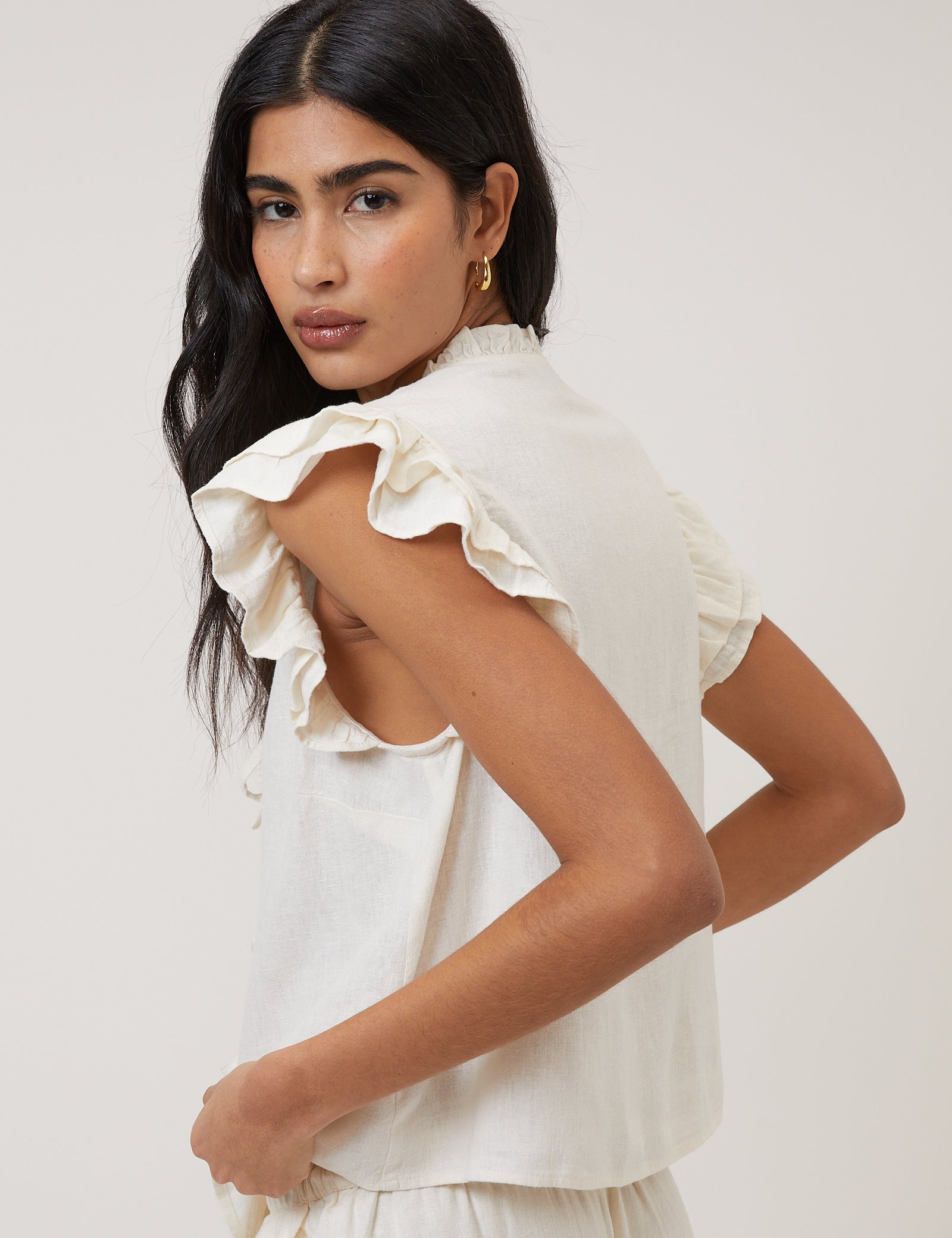 White Linen Blend Ruffle Tie Front Top - Image 4