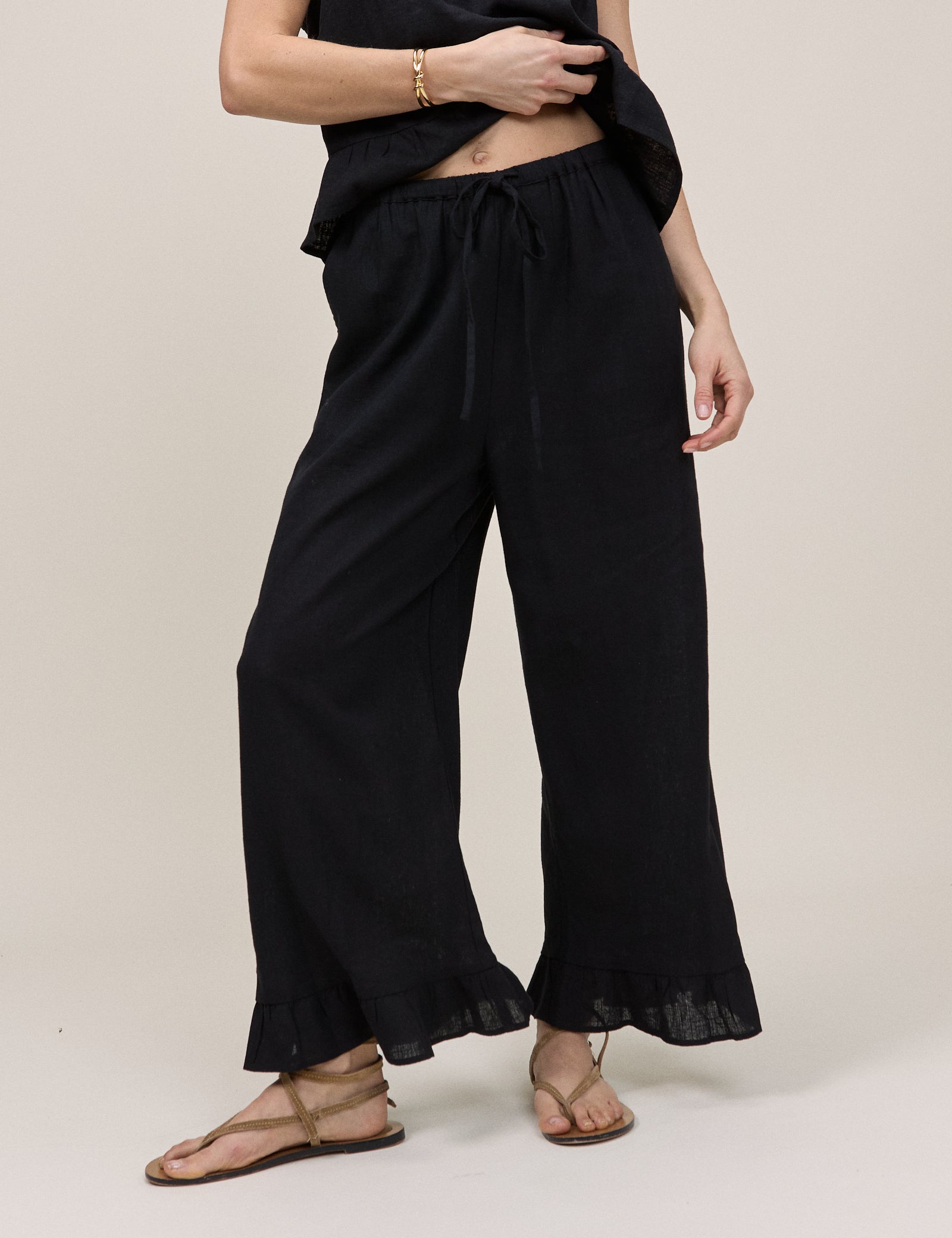 Black Linen Blend Wide Leg Cropped Trousers - Image 2